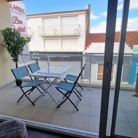 T2 Avec Balcon, Parking Privee A 2min De La Plage, Rue Pietonne * 생장드몽