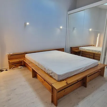 T2 Avec Balcon, Parking Privee A 2min De La Plage, Rue Pietonne *